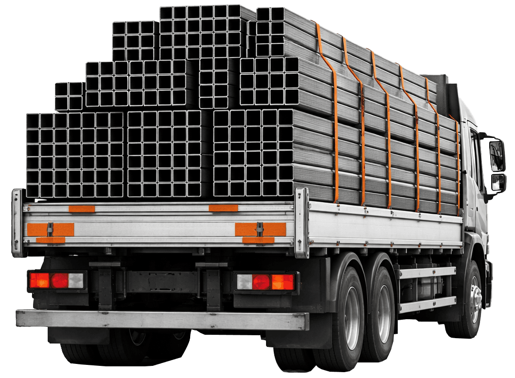 Грузовик с металлическим профилем для доставки